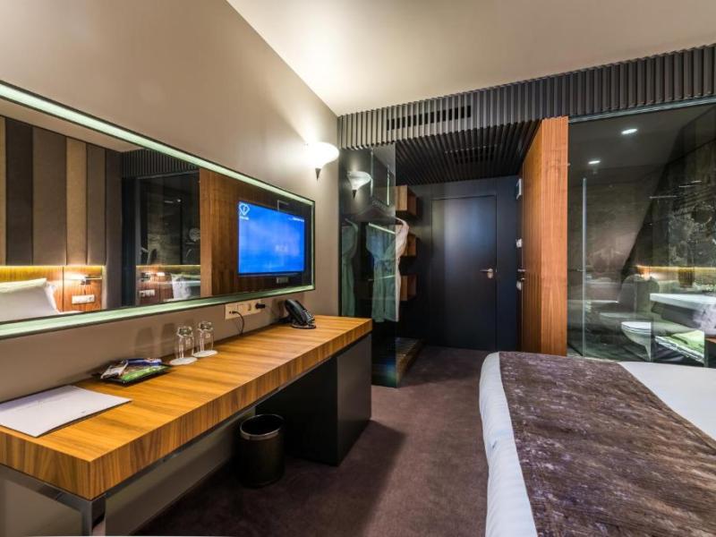 All Seasons Residence Hotel