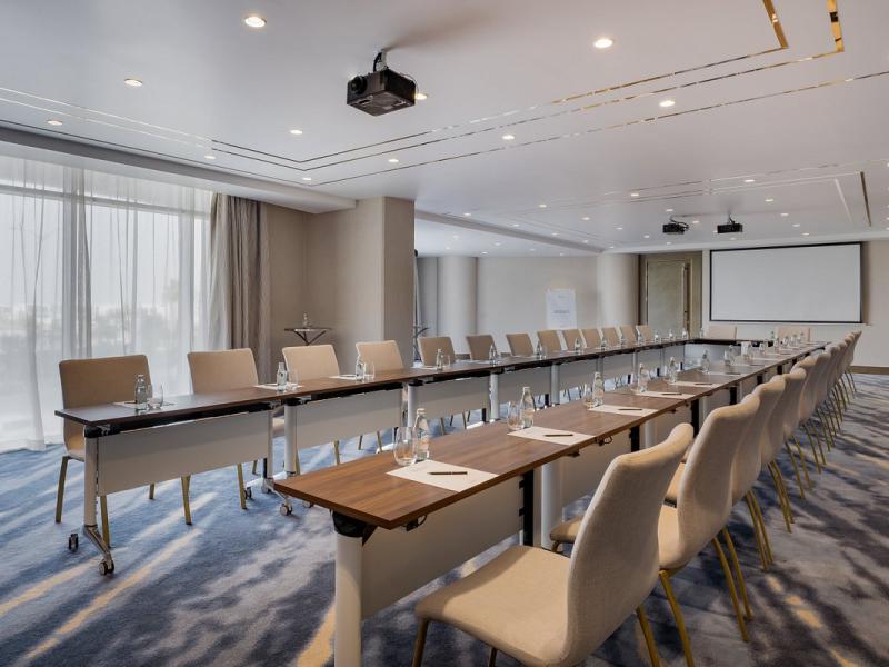 Radisson Hotel Dubai Damac Hills