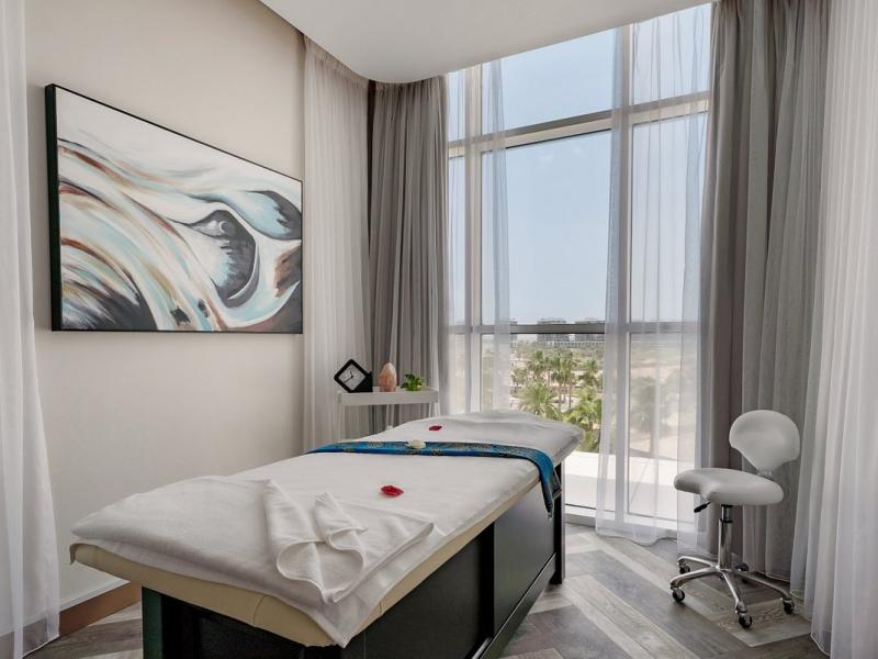 Radisson Hotel Dubai Damac Hills