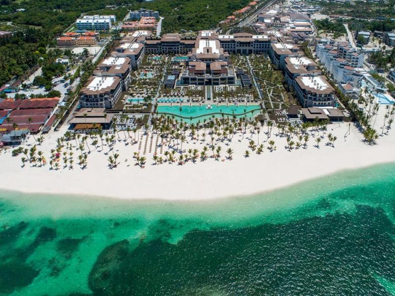 Adults Only Club at Lopesan Costa Bavaro Resort