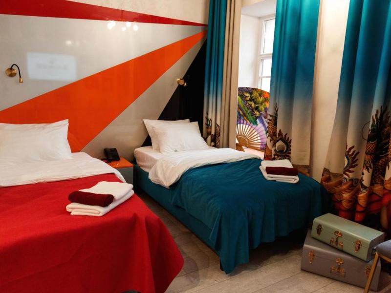 За Кулисами