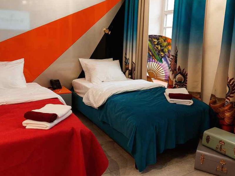 За Кулисами