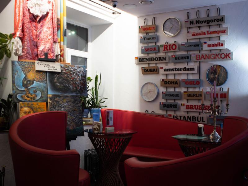 За Кулисами