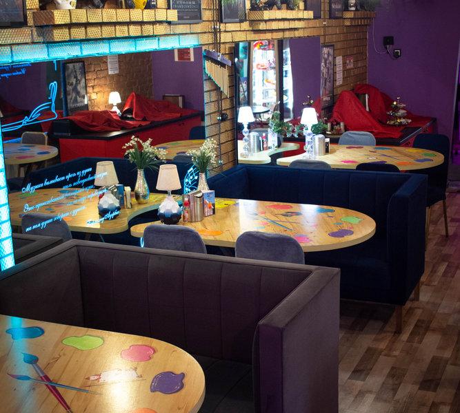 За Кулисами