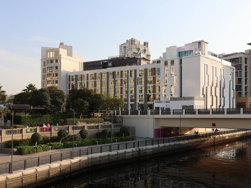Grand Kingsgate Waterfront