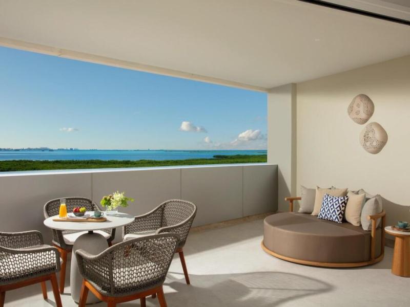 Breathless Cancun Soul Resort & Spa