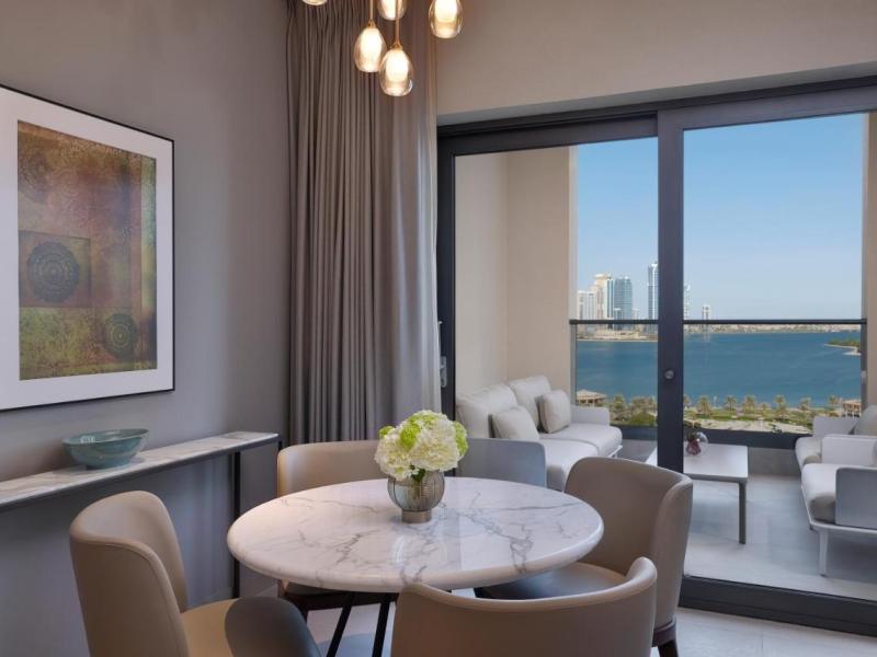 Doubletree By Hilton Sharjah Waterfront Hotel & Residences