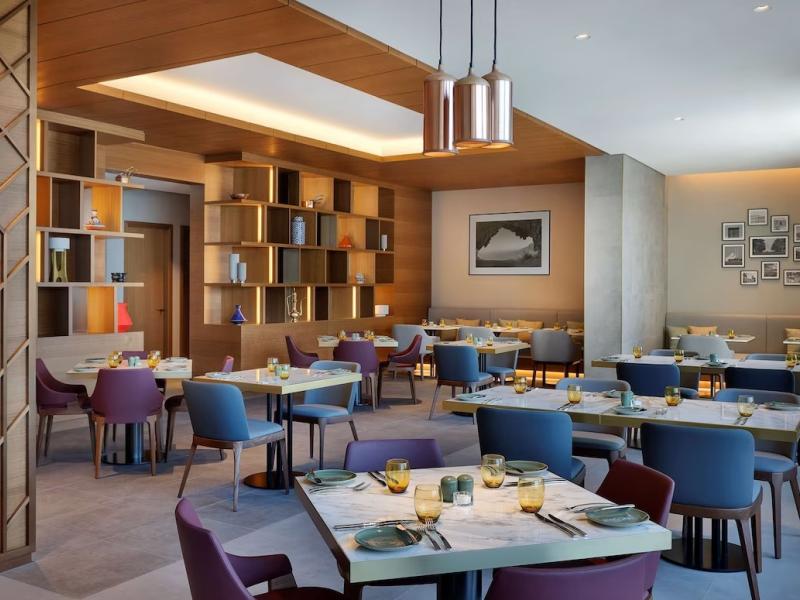Doubletree By Hilton Sharjah Waterfront Hotel & Residences