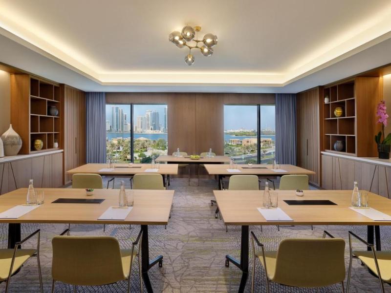 Doubletree By Hilton Sharjah Waterfront Hotel & Residences