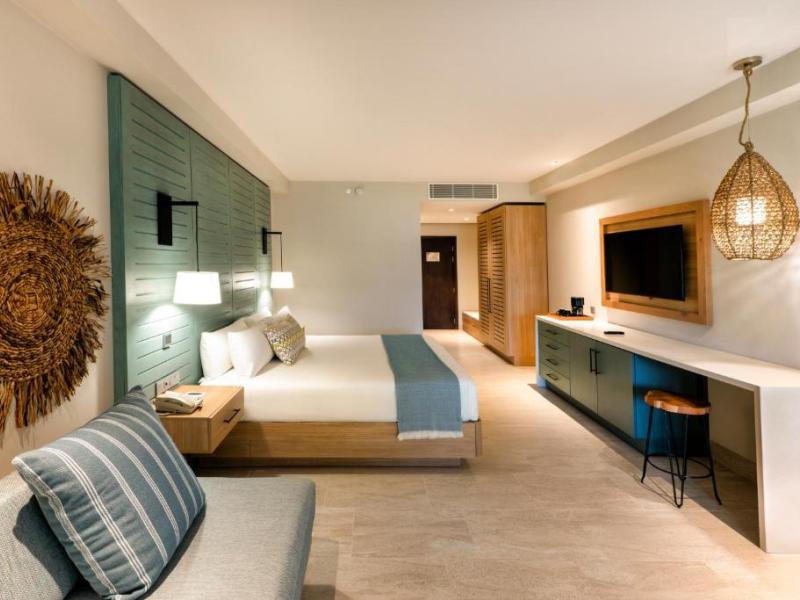 Unique Club at Lopesan Costa Bavaro Resort