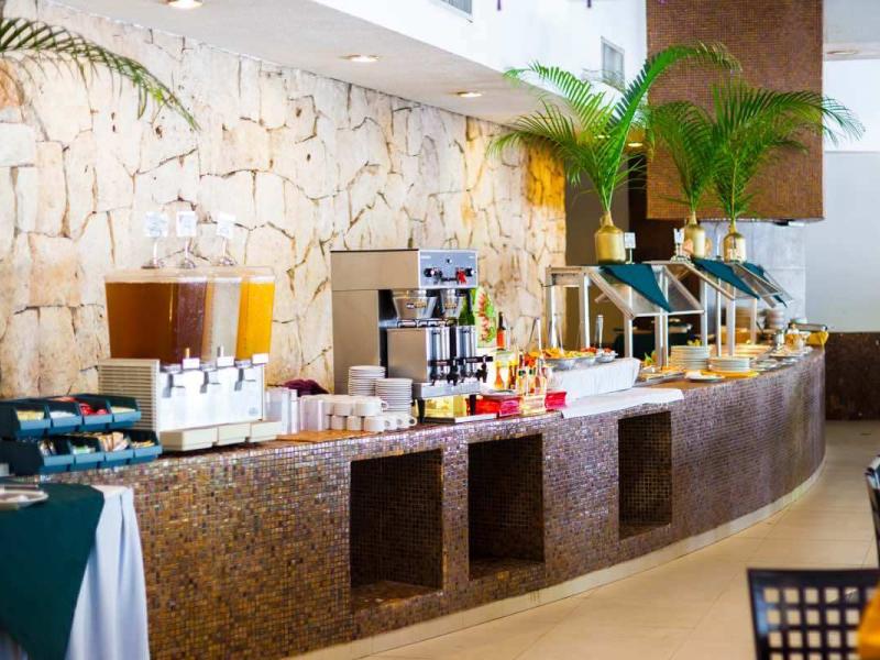Tukan Hotel & Beach Club