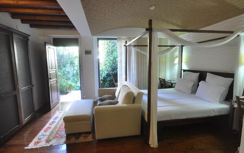 El Vino Hotel & Suites