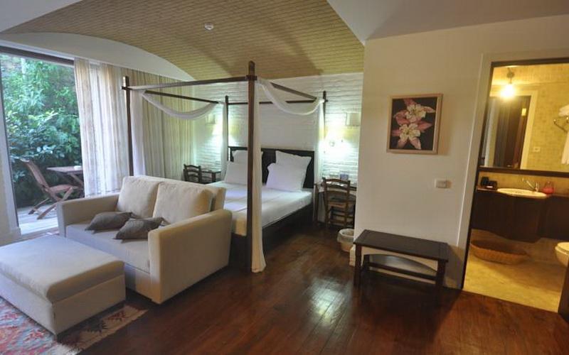 El Vino Hotel & Suites