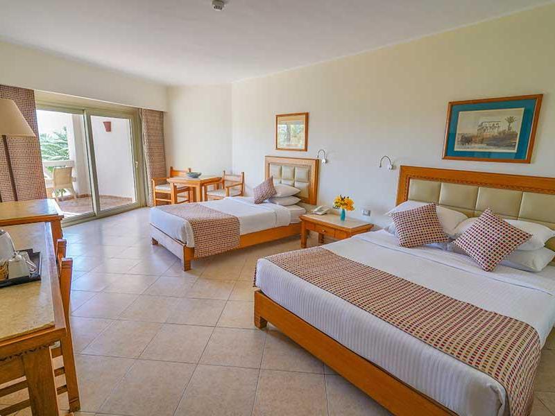 Fort Arabesque Beach Resort 