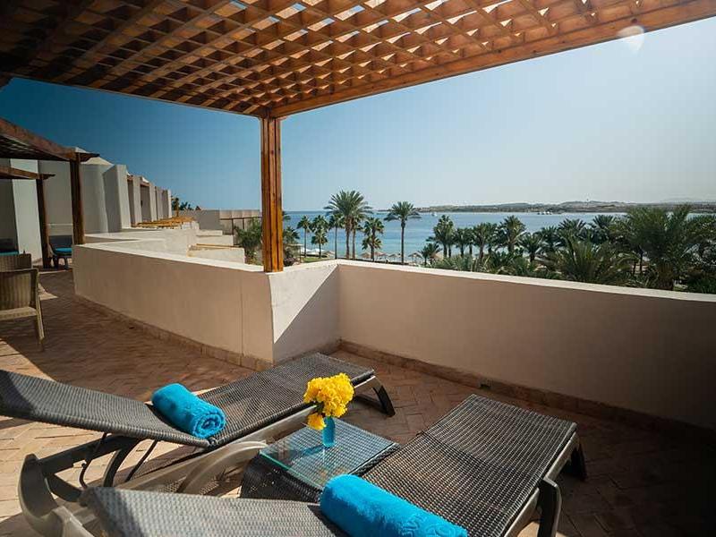 Fort Arabesque Beach Resort 