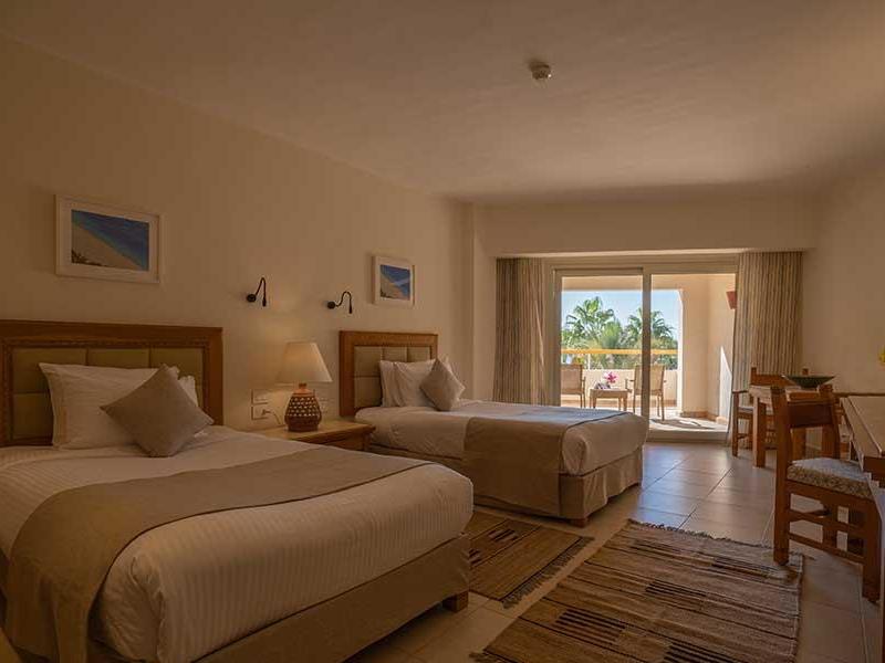 Fort Arabesque Beach Resort 