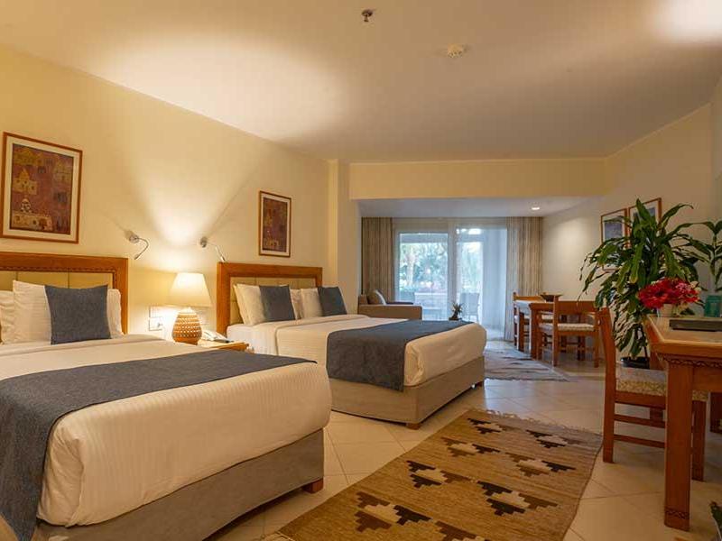 Fort Arabesque Beach Resort 