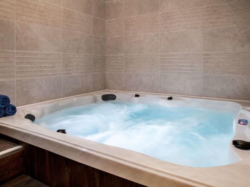 DoubleTree by Hilton Riyadh Financial District Hotel & Suites