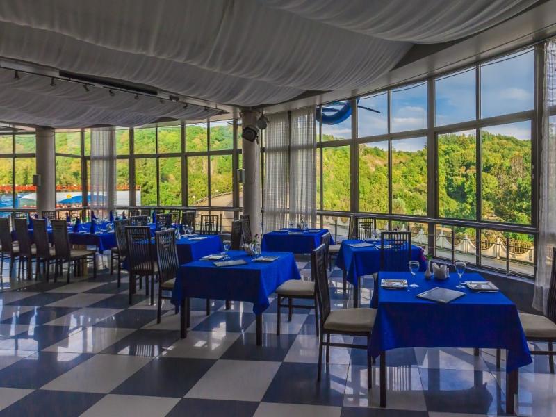 Синее море (Пляхо)