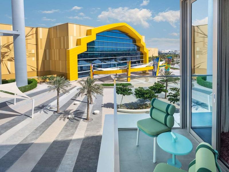 The WB Abu Dhabi, Curio Collection by Hilton
