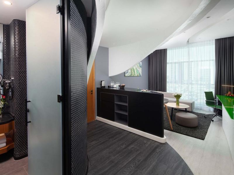 Al Khoory Sky Garden Hotel