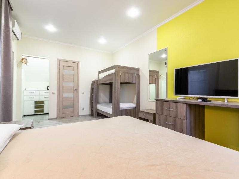 Замок у моря (Головинка)