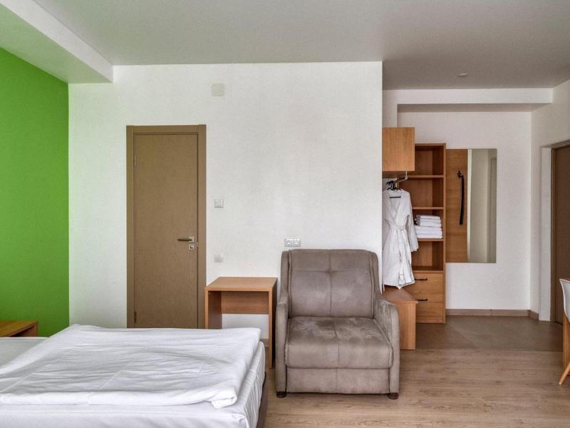 Родос (ул. Южных культур)