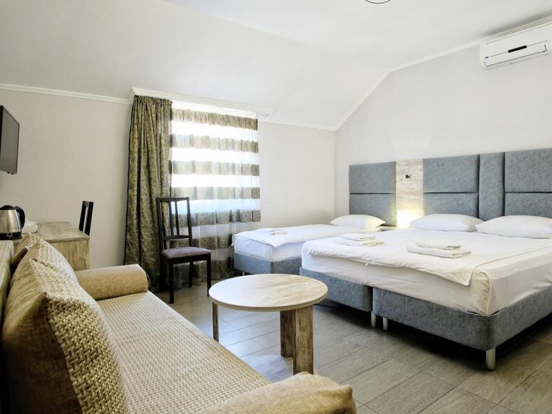 Родос (ул. Южных культур)