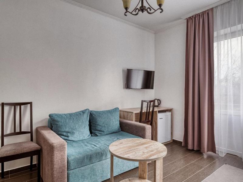 Родос (ул. Южных культур)