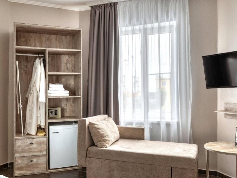 Родос (ул. Южных культур)