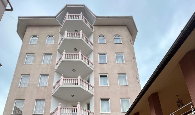 Эльбрус (ул. Богдана Хмельницкого)