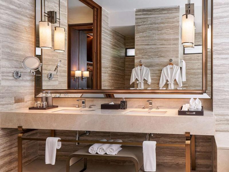 V Villas Phuket - Mgallery