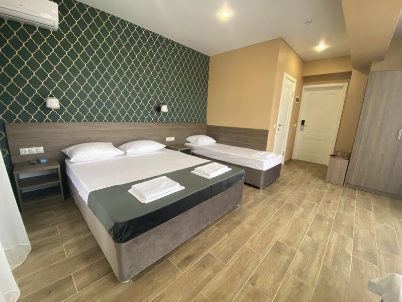 Lemoni Hotel