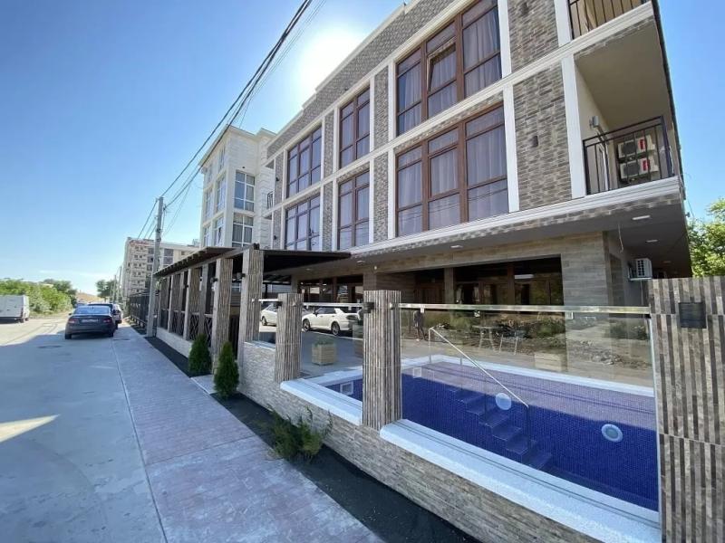 Lemoni Hotel