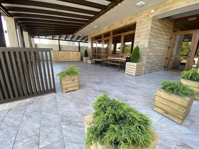 Lemoni Hotel