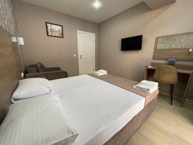 Lemoni Hotel