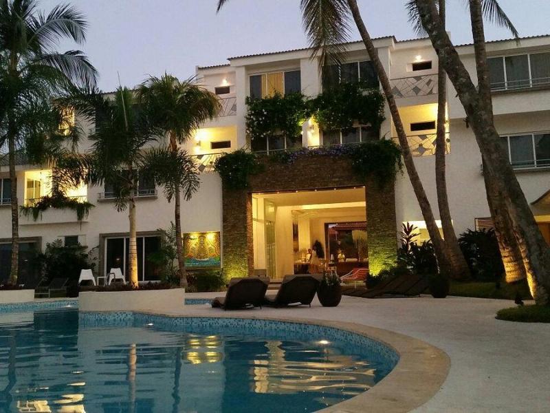 H2otel Boutique By LD Hotels