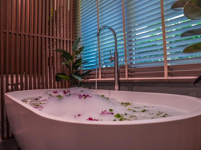 Wyndham Grand Nai Harn Beach Phuket