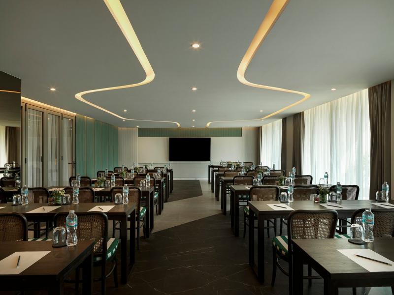 Wyndham Grand Nai Harn Beach Phuket