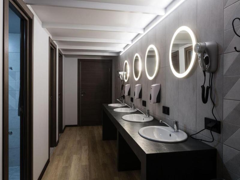 4U Capsule Hotel&Hostel