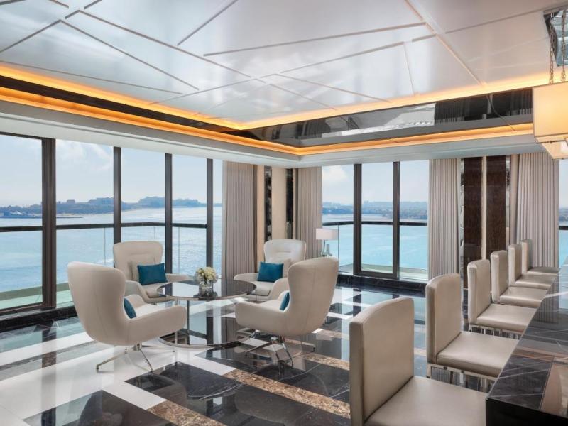 Hilton Dubai Palm Jumeirah