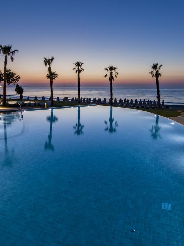 Amira Luxury Resort