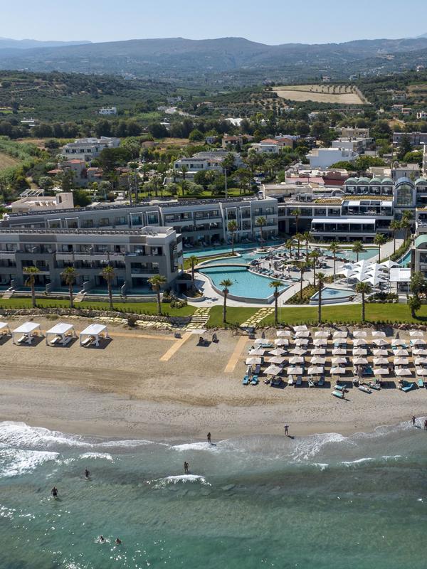 Amira Luxury Resort