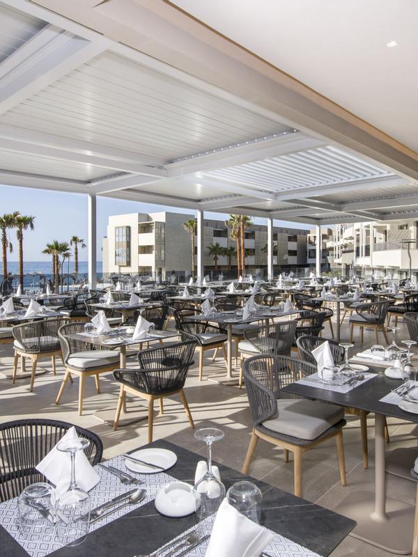 Amira Luxury Resort
