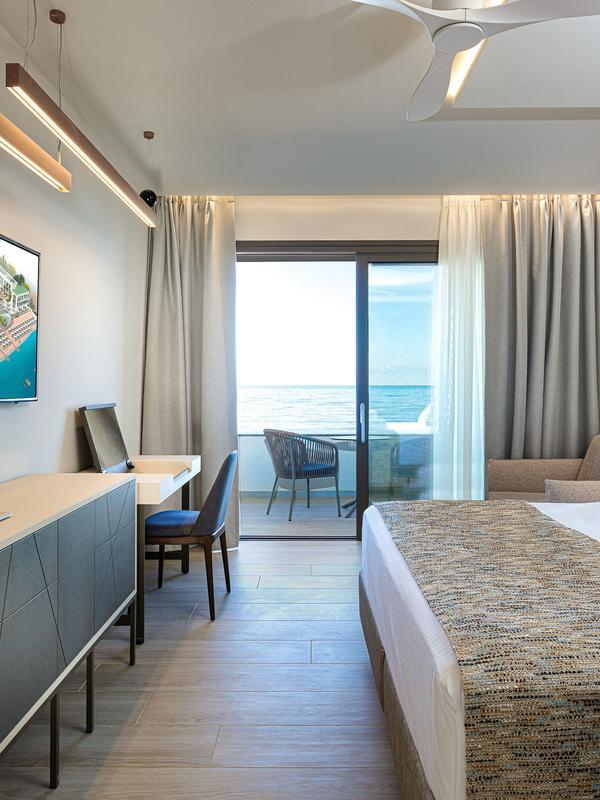 Amira Luxury Resort