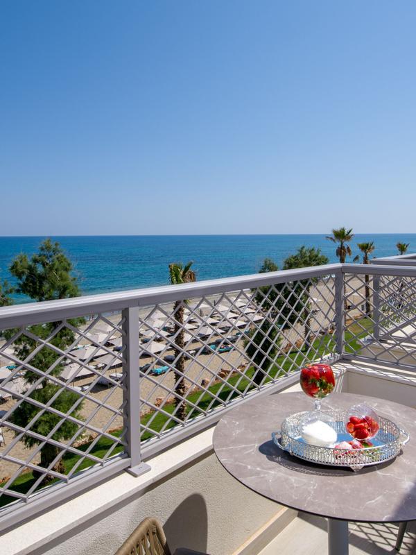 Amira Luxury Resort