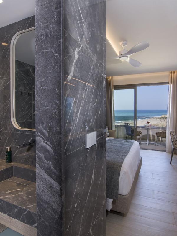 Amira Luxury Resort