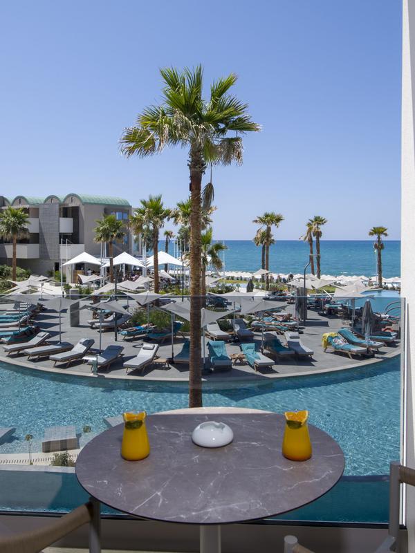Amira Luxury Resort