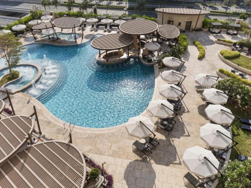 Hilton Doha The Pearl Hotel & Residences