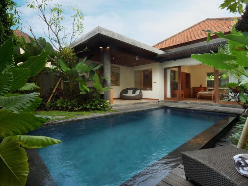 Japa Suites & Villas